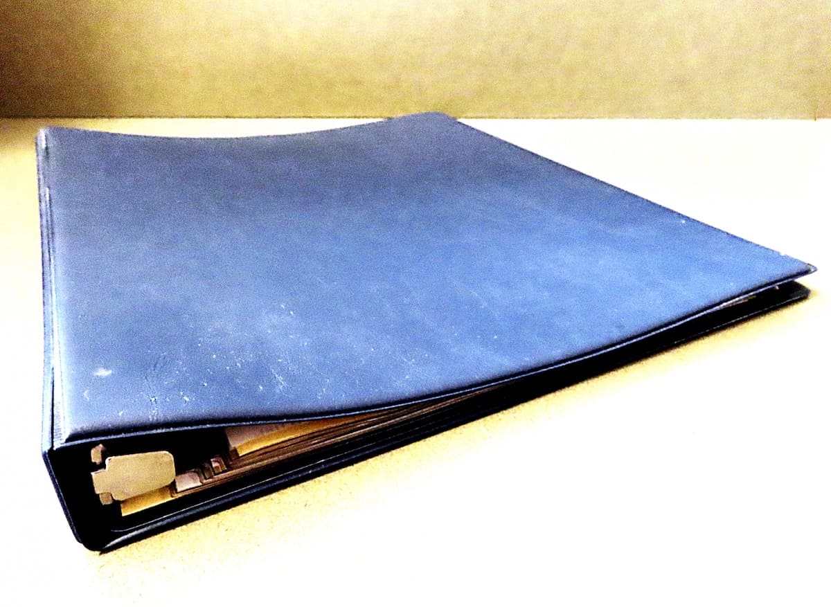 調査報告書のサンプル